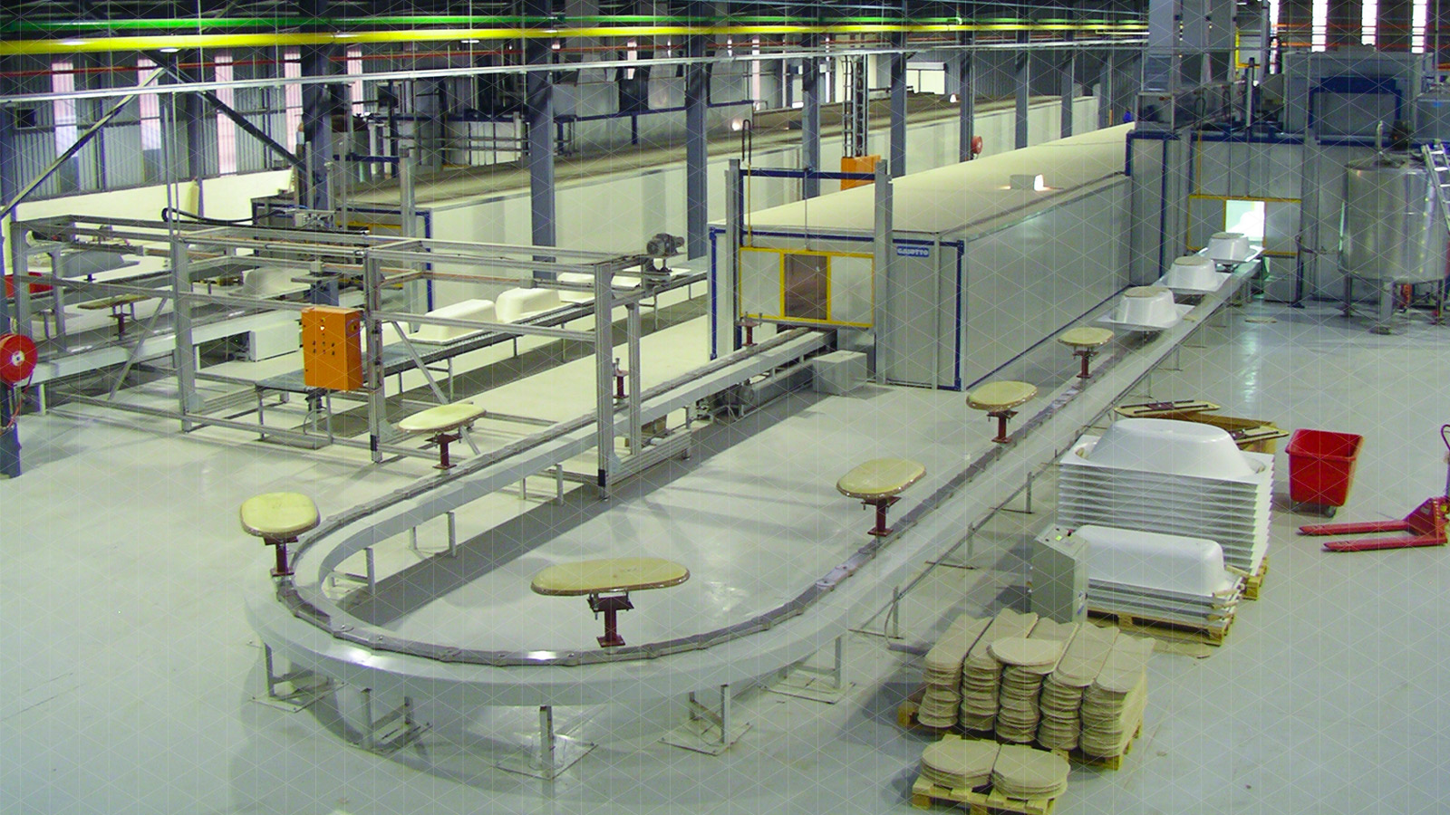 Lines for acrylic sanitaryware production