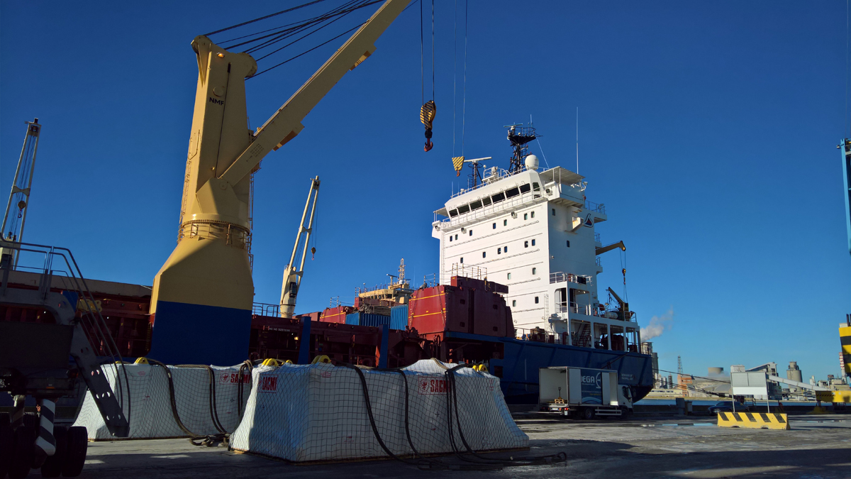 Sacmi Imola presses head for Mexico with Italiansped’s outsize shipping service